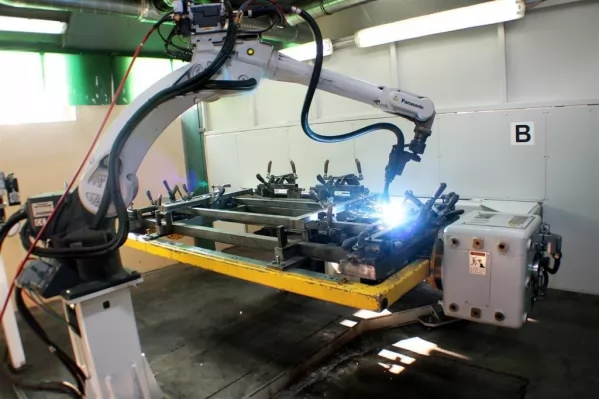 Nowy robot spawalniczy