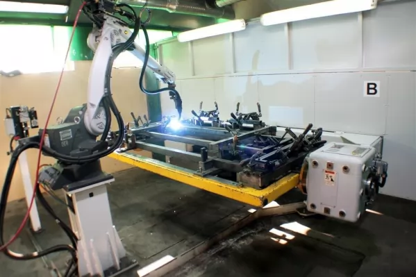 Nowy robot spawalniczy