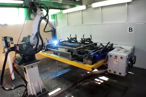 Usługi spawania robotem ważne dla branży medycznej 