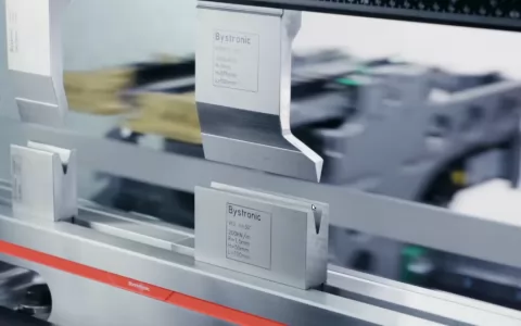 Prasa krawędziowa Bystronic XPERT - precyzja i powtarzalność